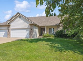 4950 Windsor Cir, Pleasant Hill, IA 50327