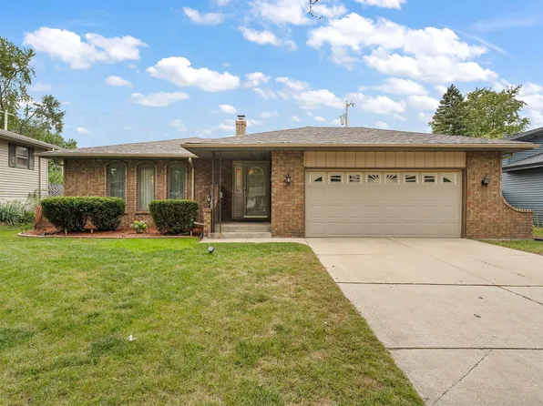 2110 Martha St, Highland, IN 46322