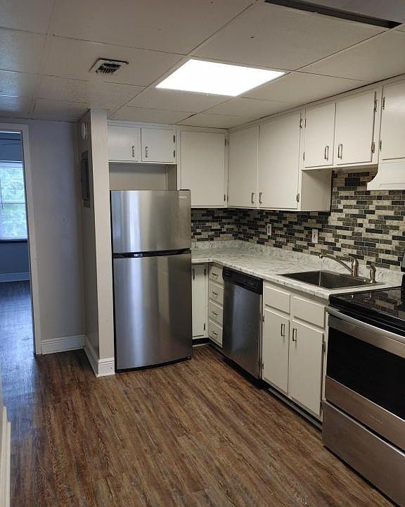 1st image of 110 Broward St APT 202