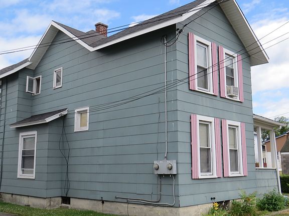 5th image of 906 N Main St