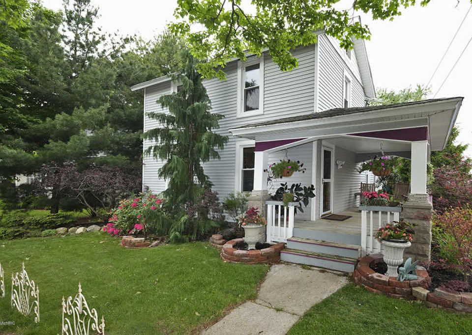 1st image of 24126 Alvord Ave