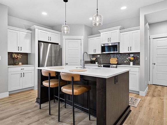 4th image of 2639 E Ragusa Ln