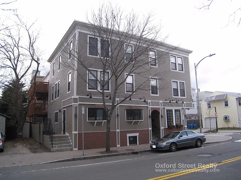 233 Cardinal Medeiros Ave #2 — Photo 2