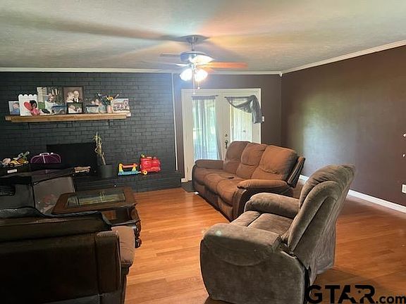 4th image of 100 Princedale Dr