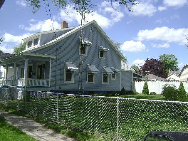 2nd image of 1013 E Butler St