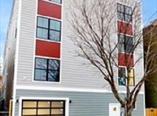 440 E 8th St #301, Boston, MA 02127