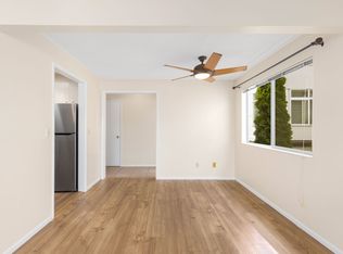 3021 21st Ave W APT 202, Seattle, WA 98199