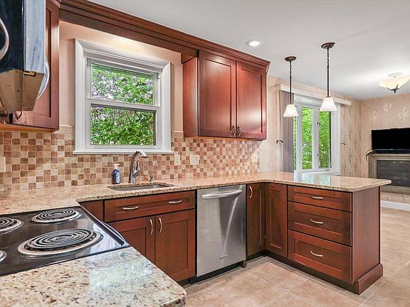 3rd image of 1797 Prescott Rd