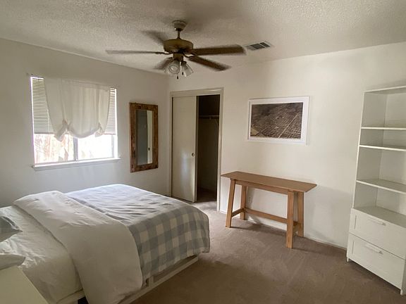 2nd image of 1811 Lobelia Dr