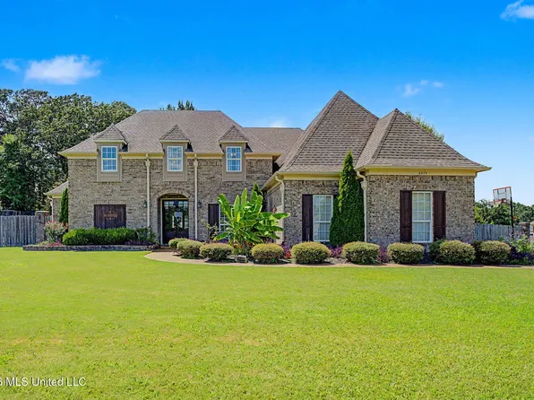 6459 Carson Dr, Olive Branch, MS 38654