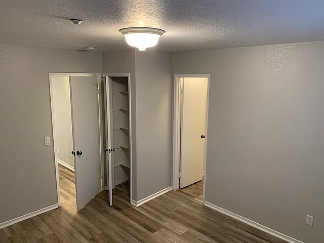 1615 Carriage Cir — Photo 14