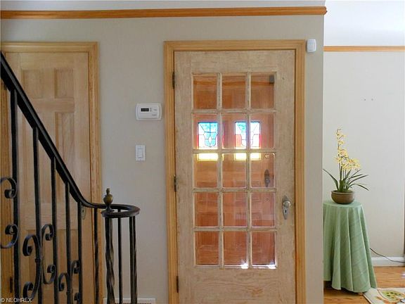 2nd image of 3721 Meadowbrook Blvd
