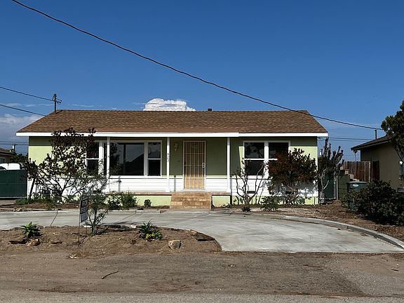 Separate parking and entrance from back house