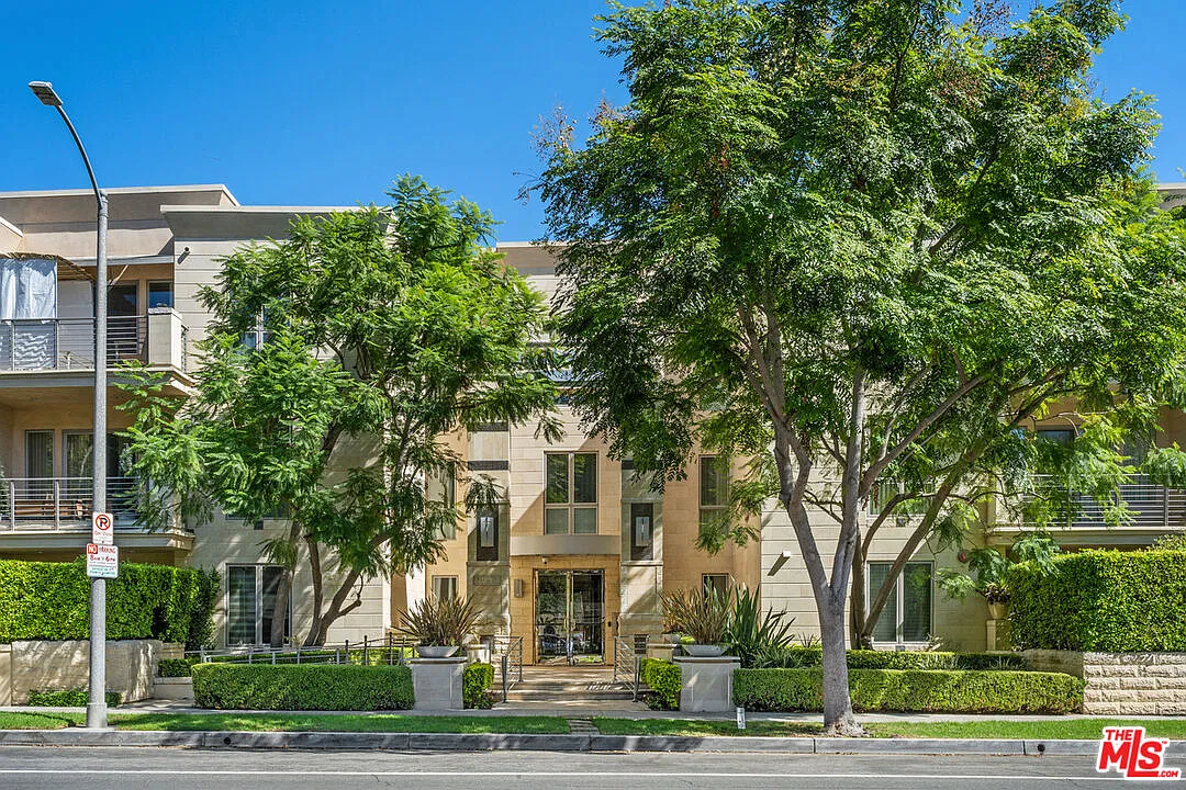 2 bed, 3.0 bath, 1565 sqft, $6,950 — Photo 1