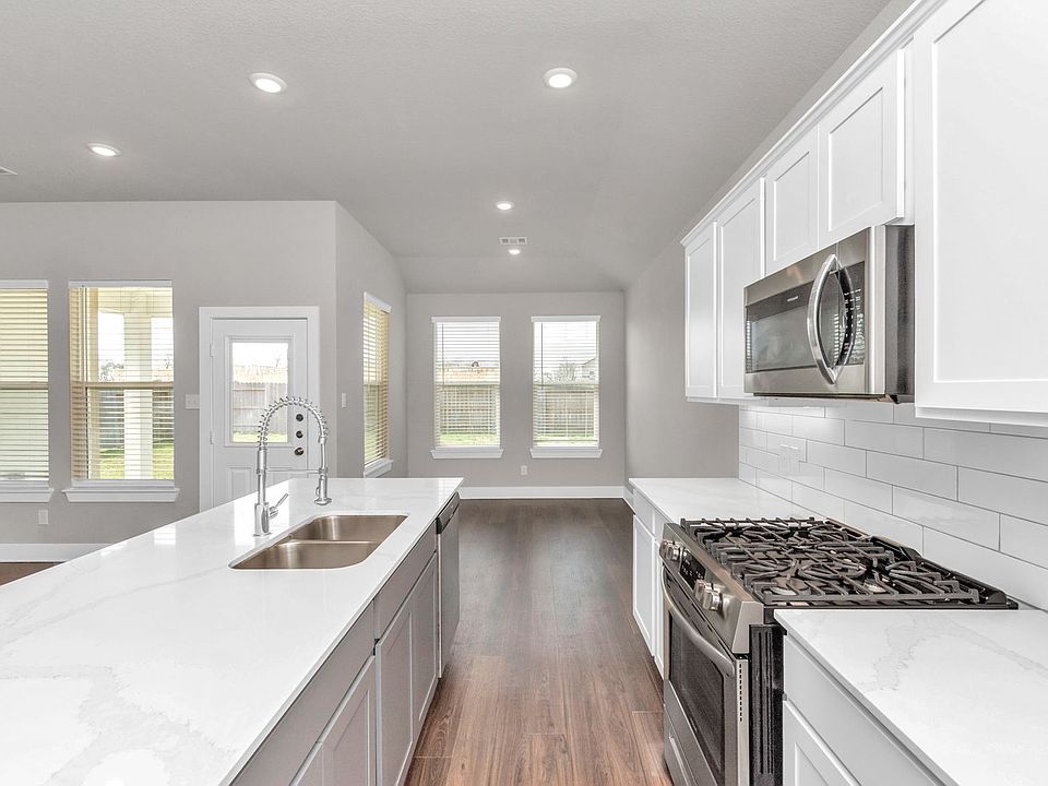 1st image of 10642 Cascade Creek Dr