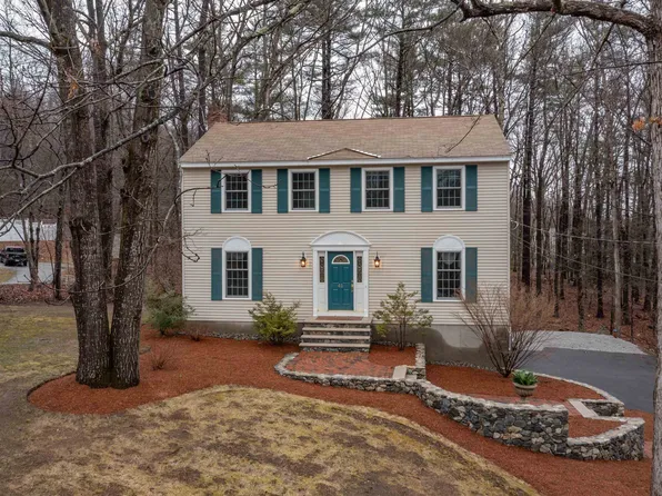 41 Bloody Brook Road, Hampstead, NH 03841