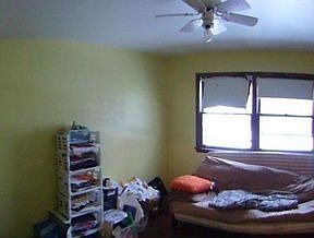 3rd image of 957 Britta Ln