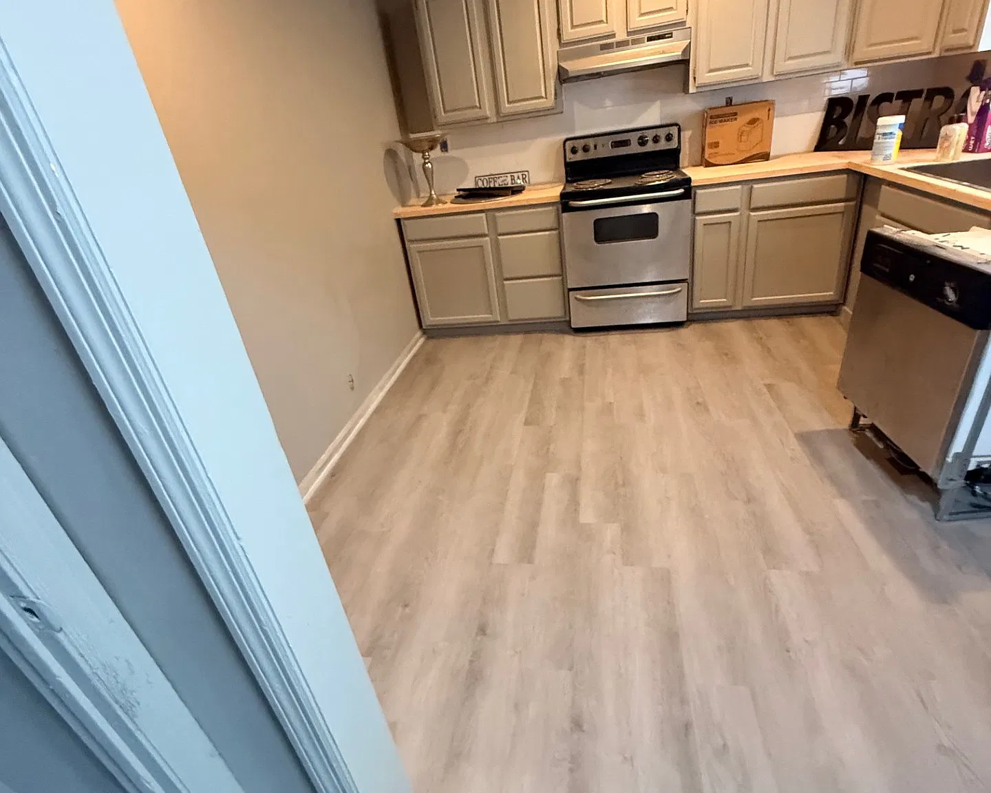 2 bed, 1100 sqft, $985 — Photo 3