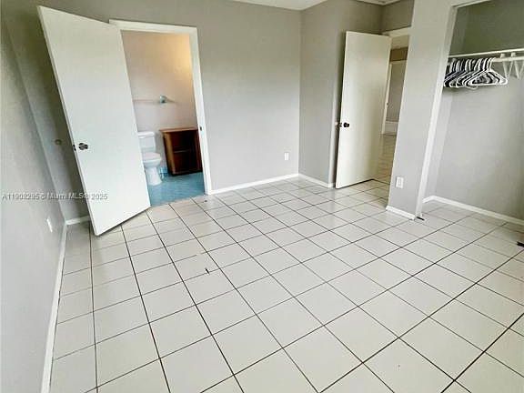 5th image of 5532 SW 22nd St