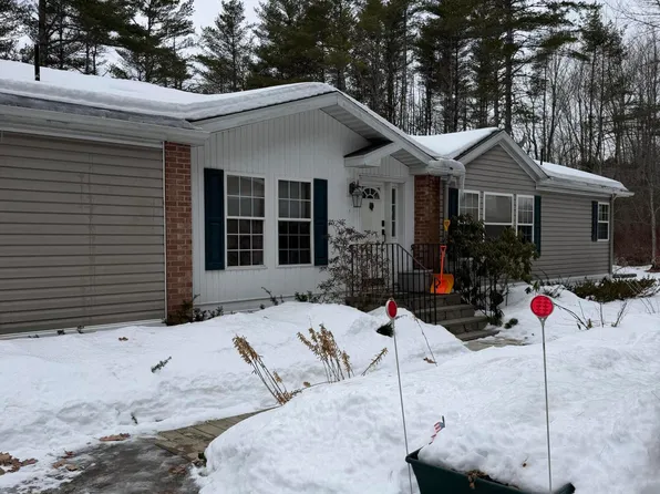 32 Pound Hill Road, Union, ME 04862