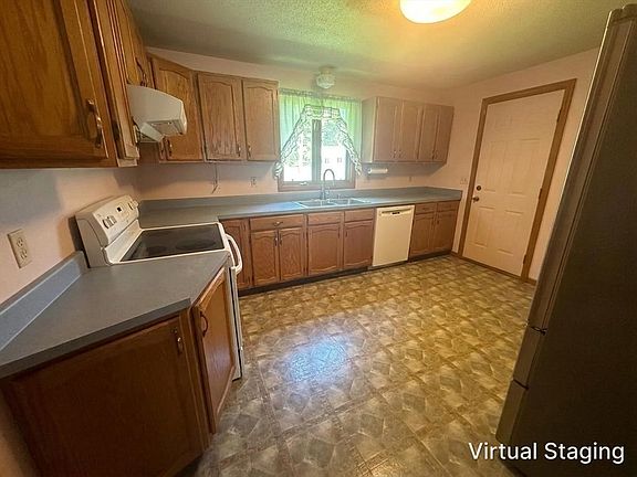 5th image of 250 Ramblewood Dr