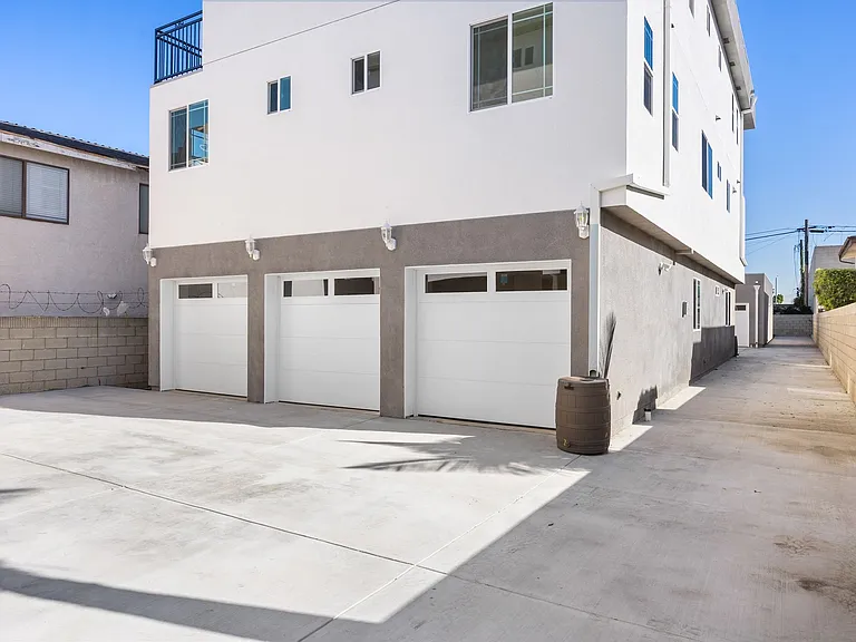 10936 S Osage Ave #A — Photo 39