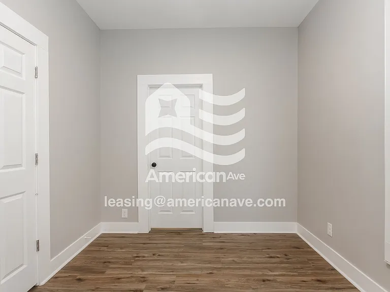 513074_010_wm_-_bedroom_12972764.jpg