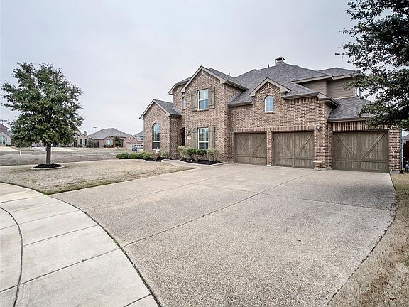 3rd image of 1560 Silent Brook Ct