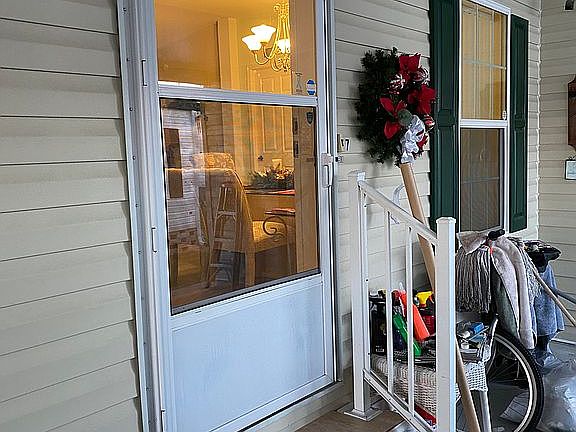 5th image of 1701 W Commerce Ave #77