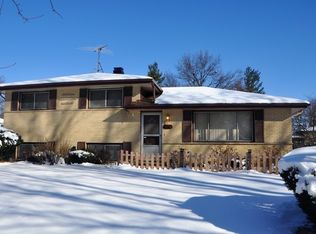 916 E Aster Ave, Palatine, IL