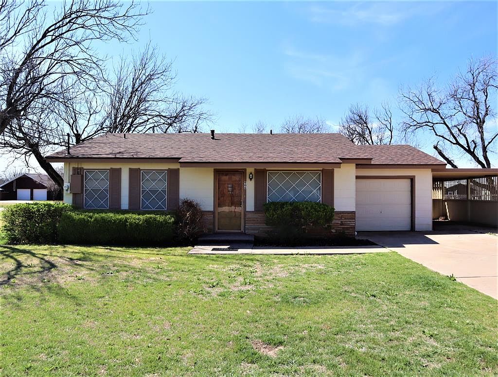 906 S Ash St Roscoe Tx 79545 Zillow