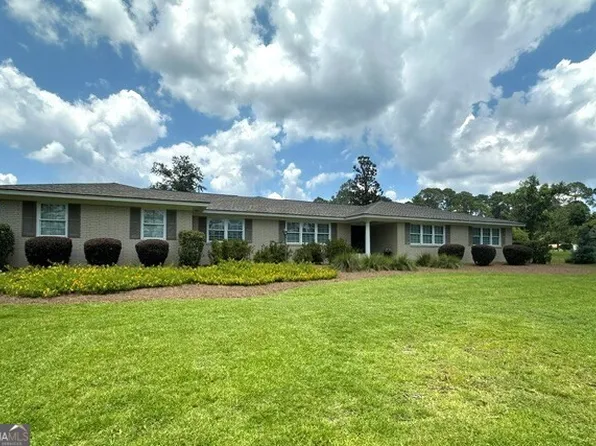 300 Lewis Dr, Vidalia, GA 30474