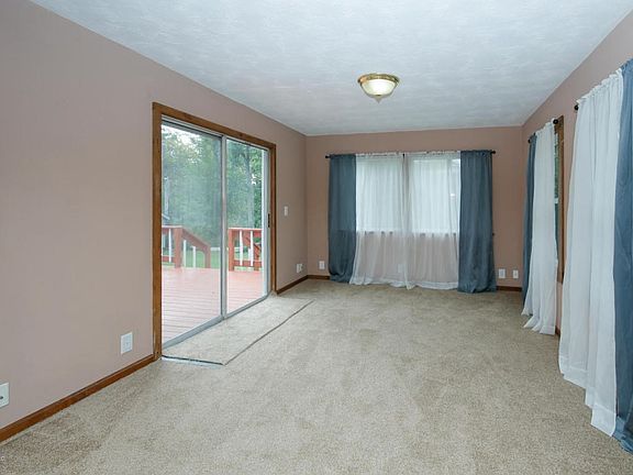 66787 Winding River-104