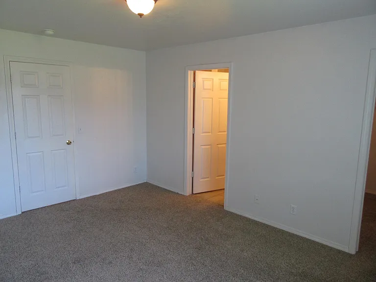 2893 W Elmwood Dr — Photo 9