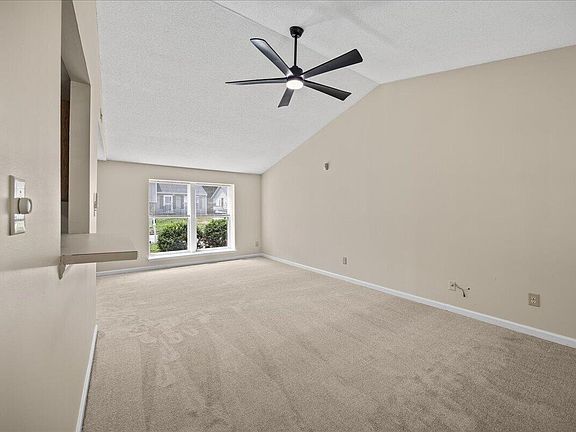 5th image of 1621 Riverknoll Dr