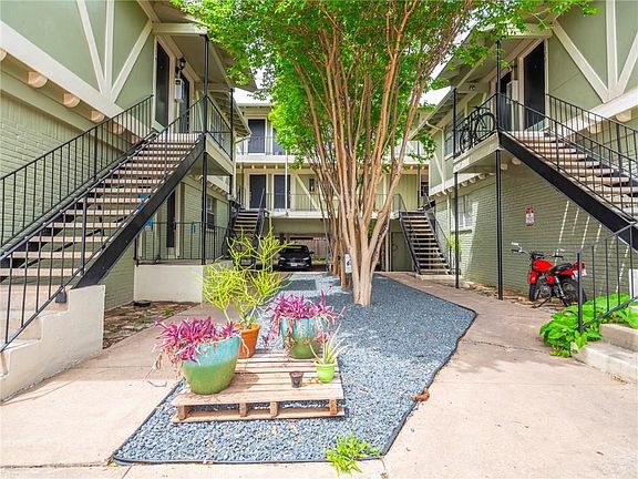 2nd image of 4306 Avenue 102 #A