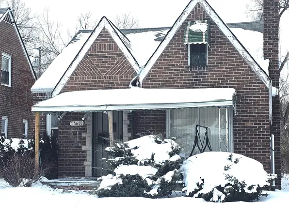 16655 Stansbury St, Detroit, MI 48235