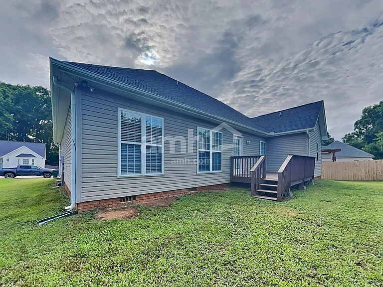 604 Lake Lennox Dr — Photo 21