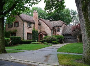 2410 Hawthorne Ln, Flossmoor, IL 60422