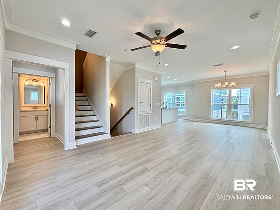 4th image of 2830 Salt Dr