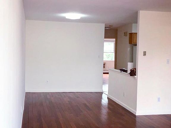 2nd image of 16-22 Bell Blvd Floor 2