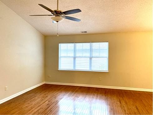 2nd image of 119 Clear Creekside Dr #119