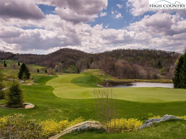 (undisclosed Address), Banner Elk, NC 28604