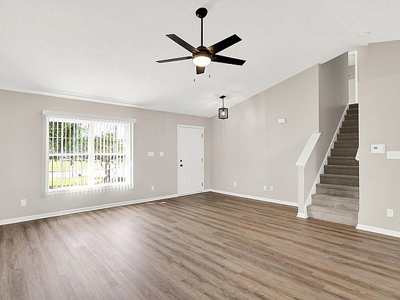 4th image of 8637 Ennis Dr