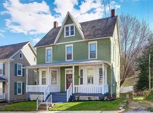 222 Hanover St, Glen Rock, PA 17327