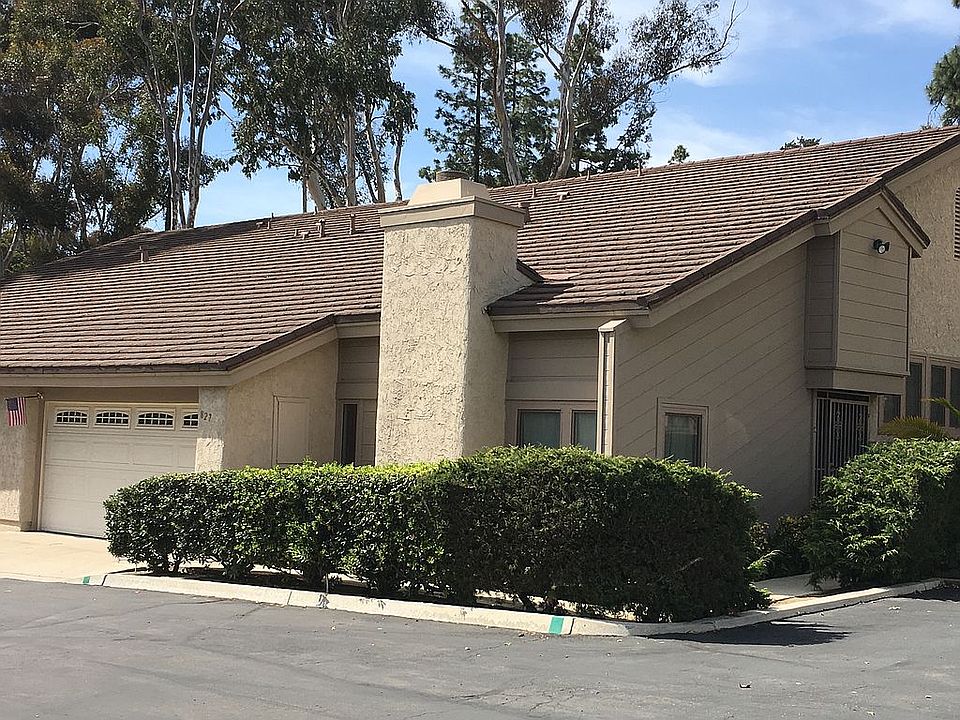 1st image of 827 Cinnamon Ct