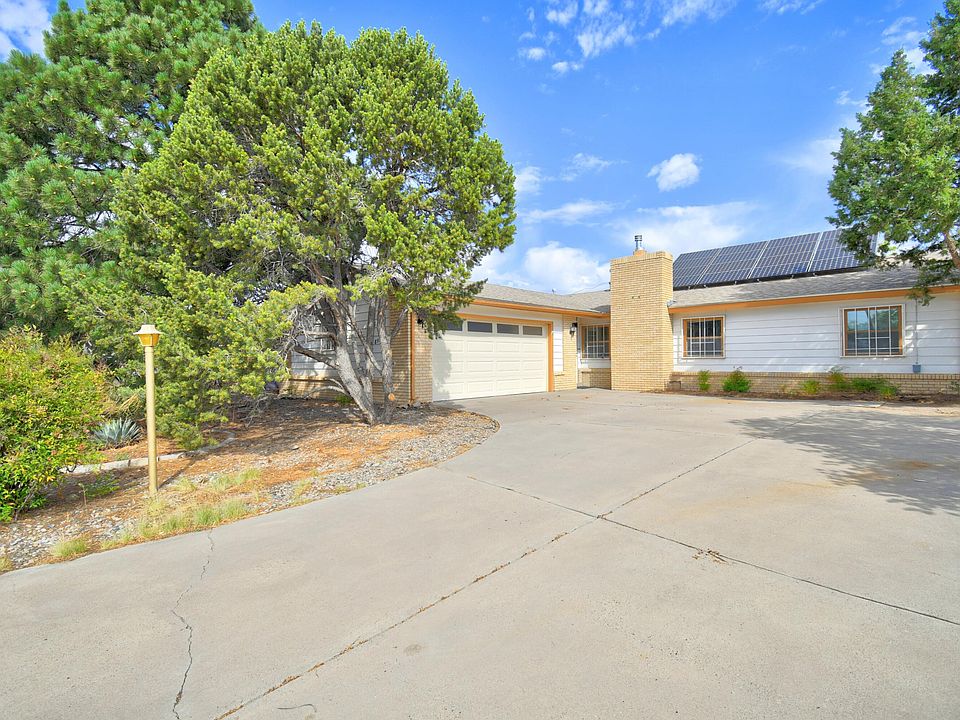 1st image of 8913 La Barranca Ave NE