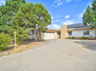 8913 La Barranca Ave NE, Albuquerque, NM 87111