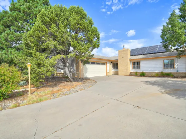 8913 La Barranca Ave NE, Albuquerque, NM 87111