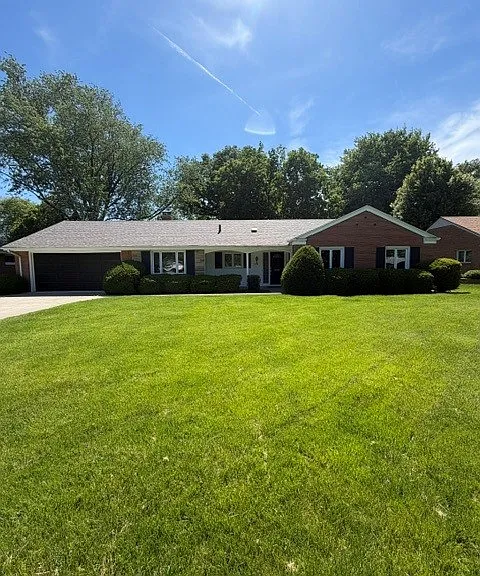2274 W Country Club Pkwy — Photo 1
